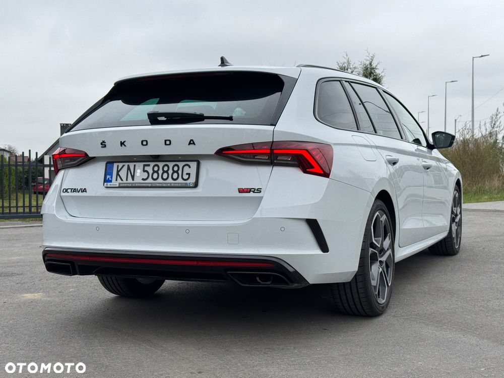 Skoda Octavia 2.0 TSI RS DSG - 19