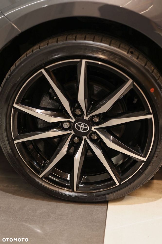 Toyota Corolla 2.0 Hybrid GR Sport Dynamic - 25