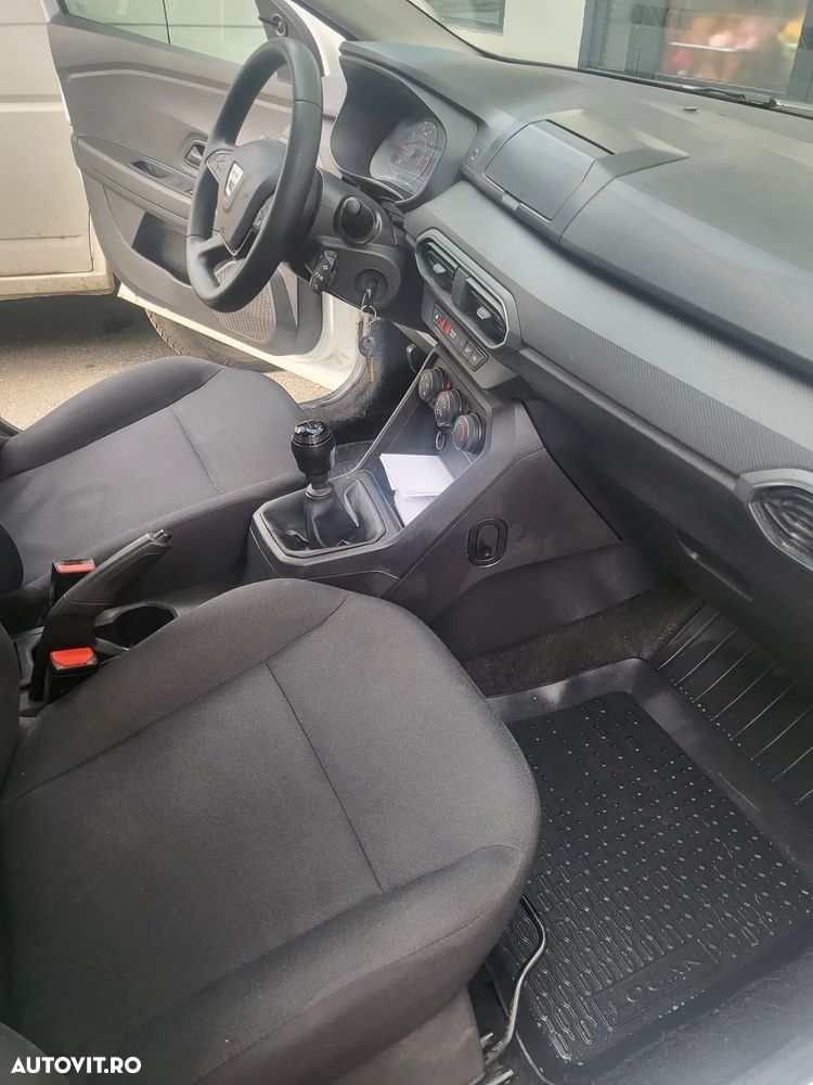 Dacia Logan ECO-G 100 Essential - 4
