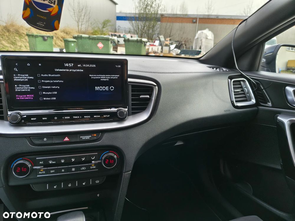 Kia ProCeed 1.6 T-GDI GT DCT - 19