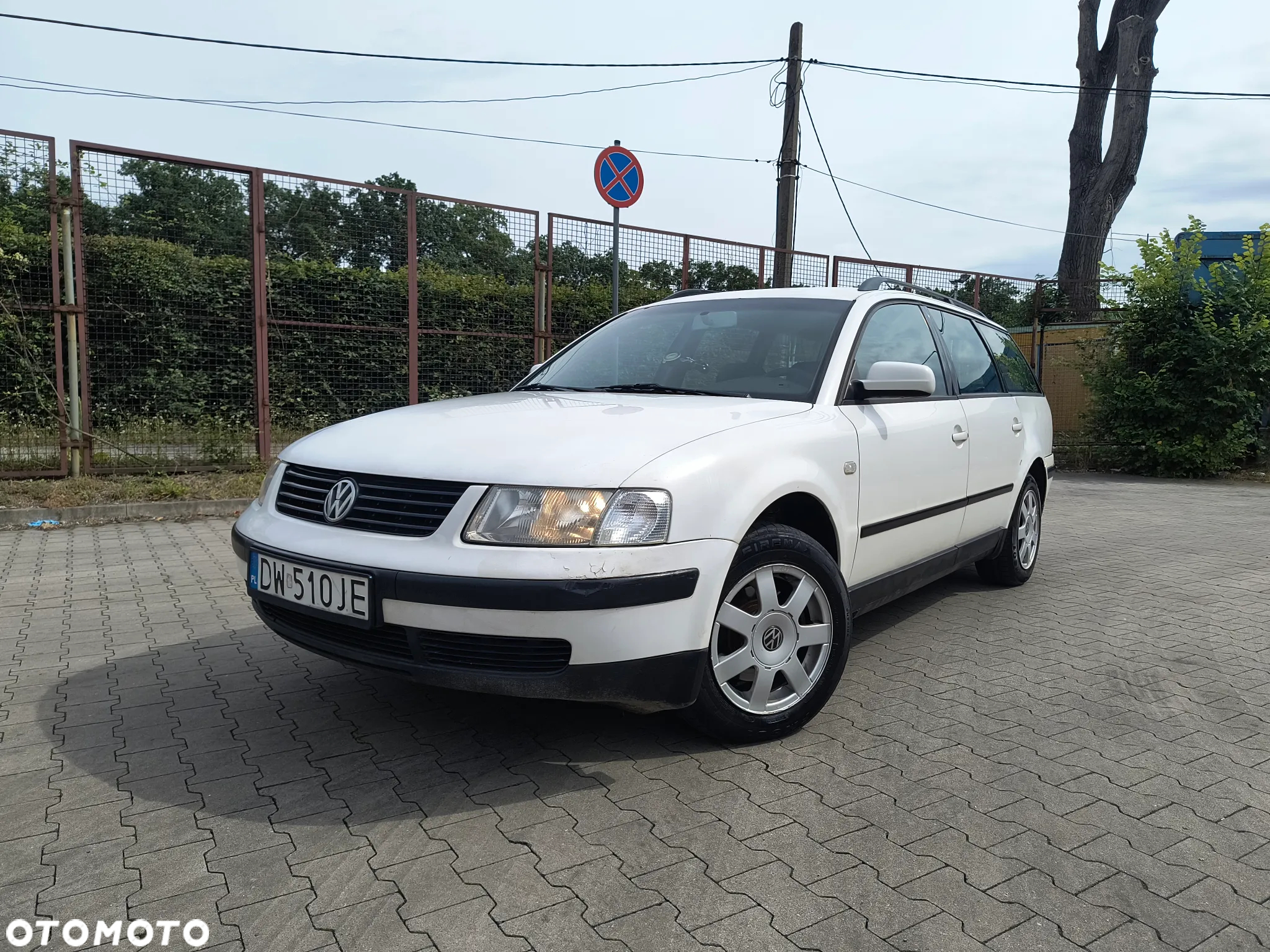 Volkswagen Passat - 2