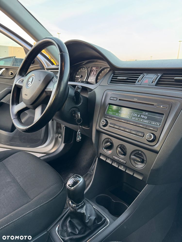 Skoda RAPID 1.6 TDI Drive - 11