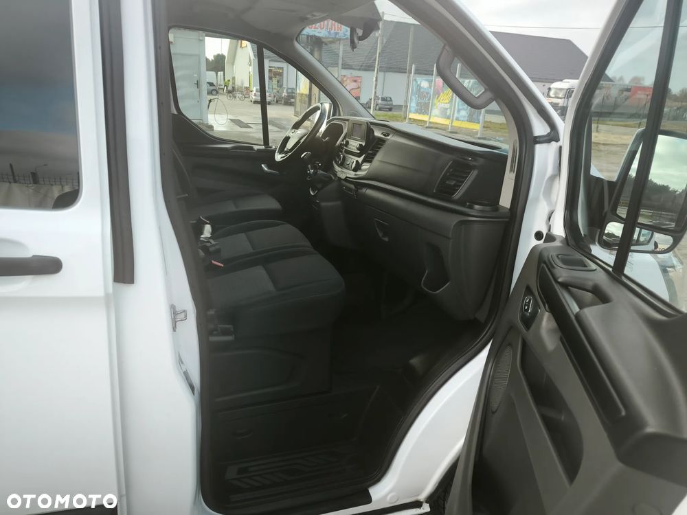 Ford Transit Custom 290 L1H1 Limited - 16