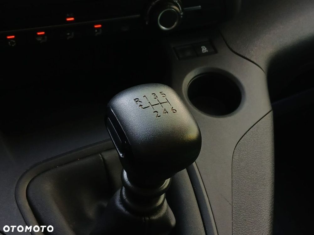 Toyota PROACE CITY - 22
