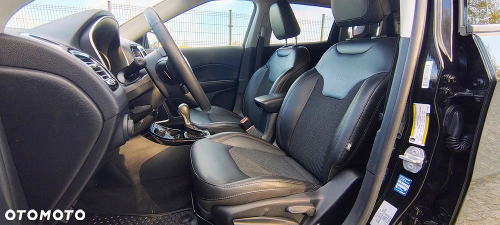 Jeep Compass 1.4 TMair Limited 4WD S&S - 24