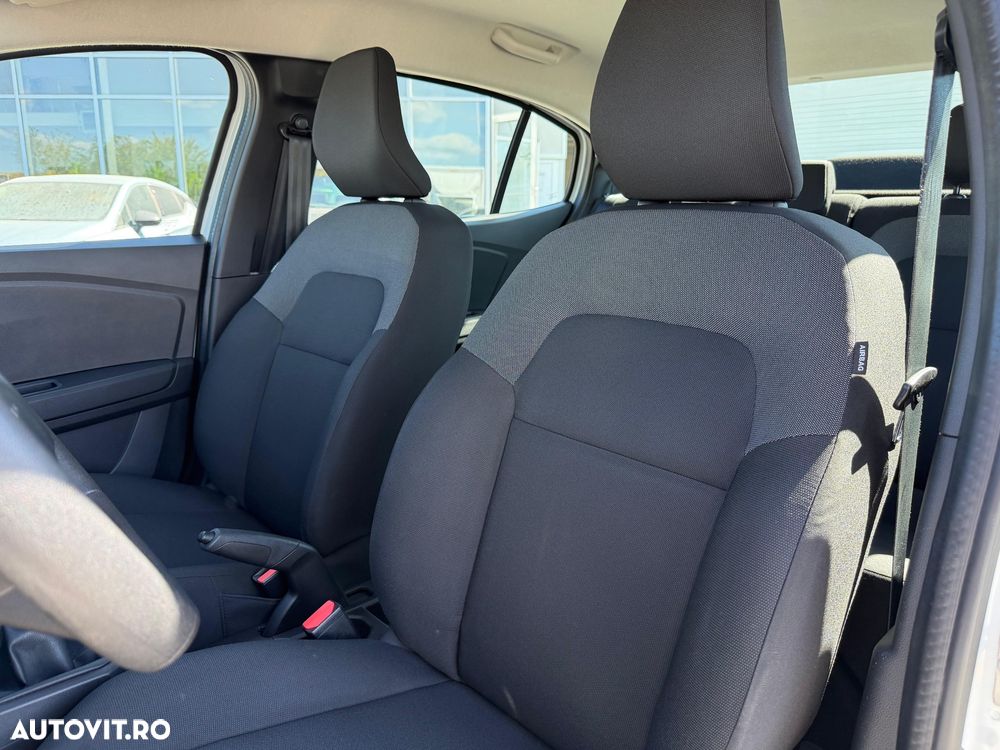 Dacia Logan TCe 90 MT5 Essential - 11