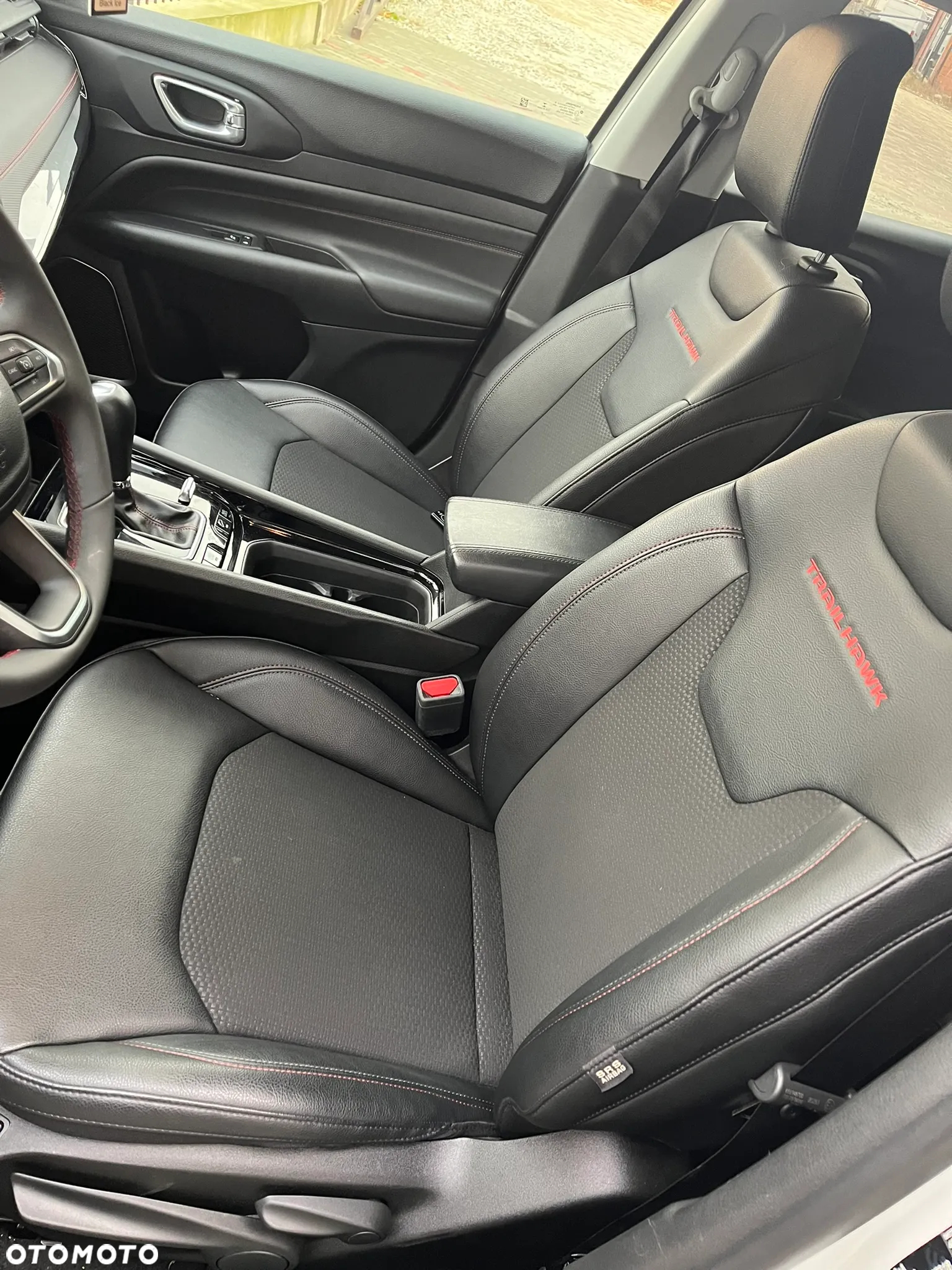 Jeep Compass - 12