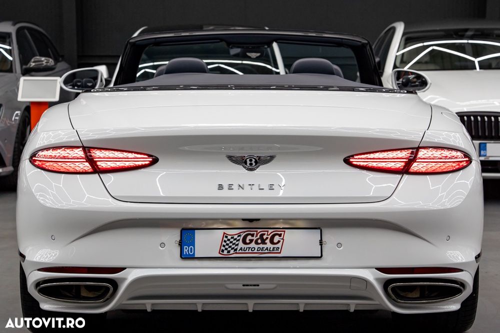 Bentley Continental GTC Speed - 22