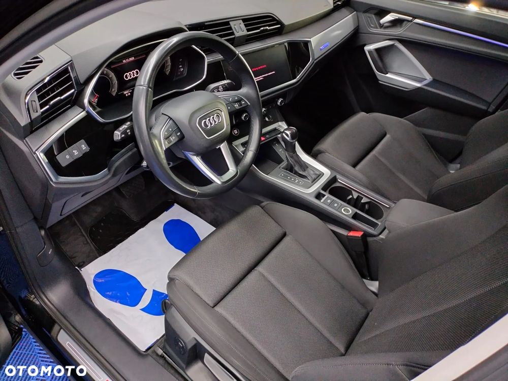 Audi Q3 Sportback - 11