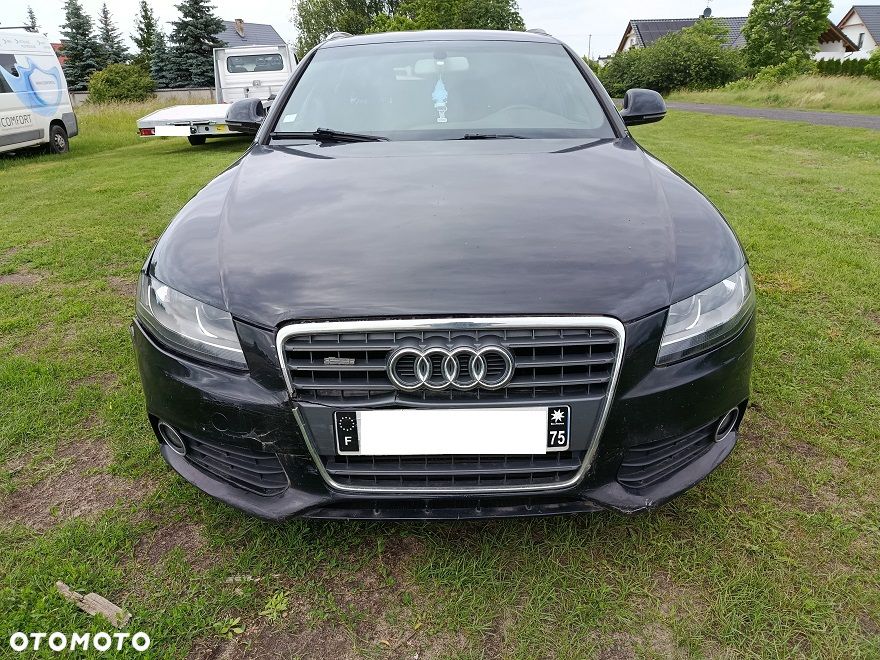 Audi A4 Avant 2.0 TDI - 10
