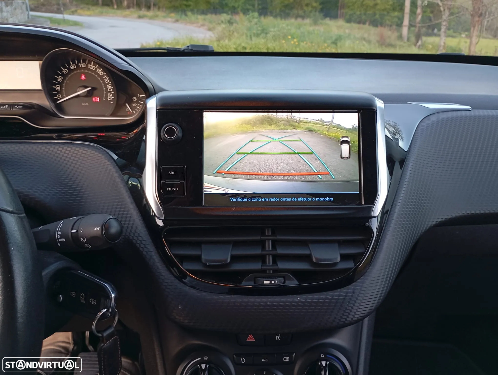 Peugeot 208 1.2 PureTech Style - 14