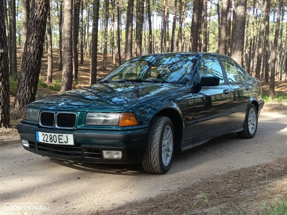 BMW 318 iS - 2
