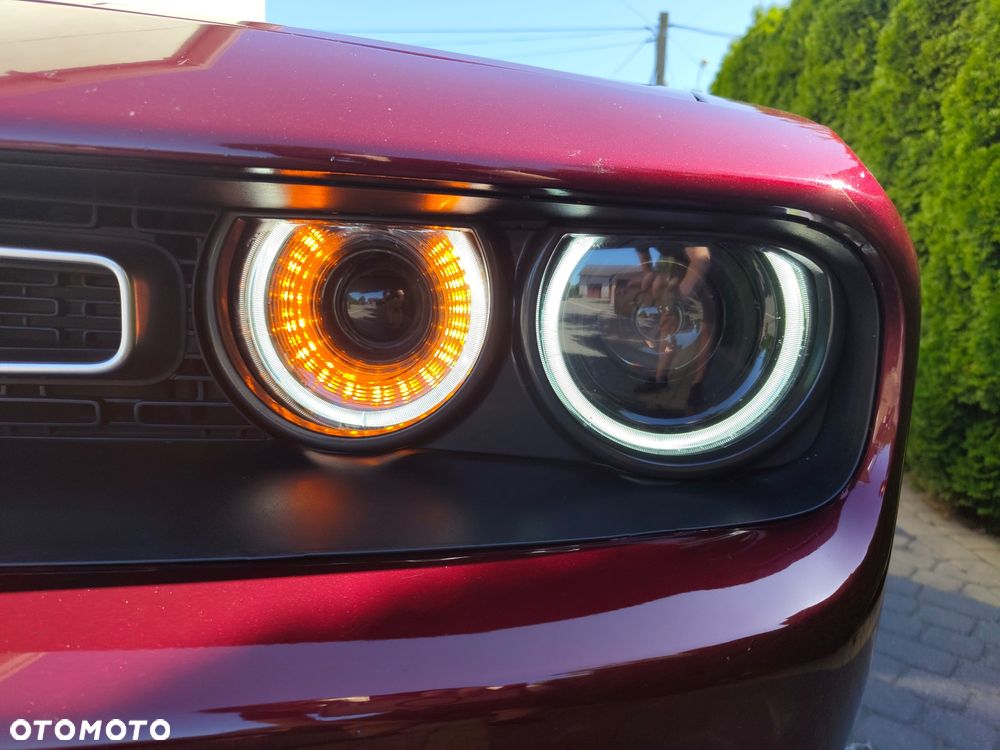 Dodge Challenger 3.6 SXT Plus - 10