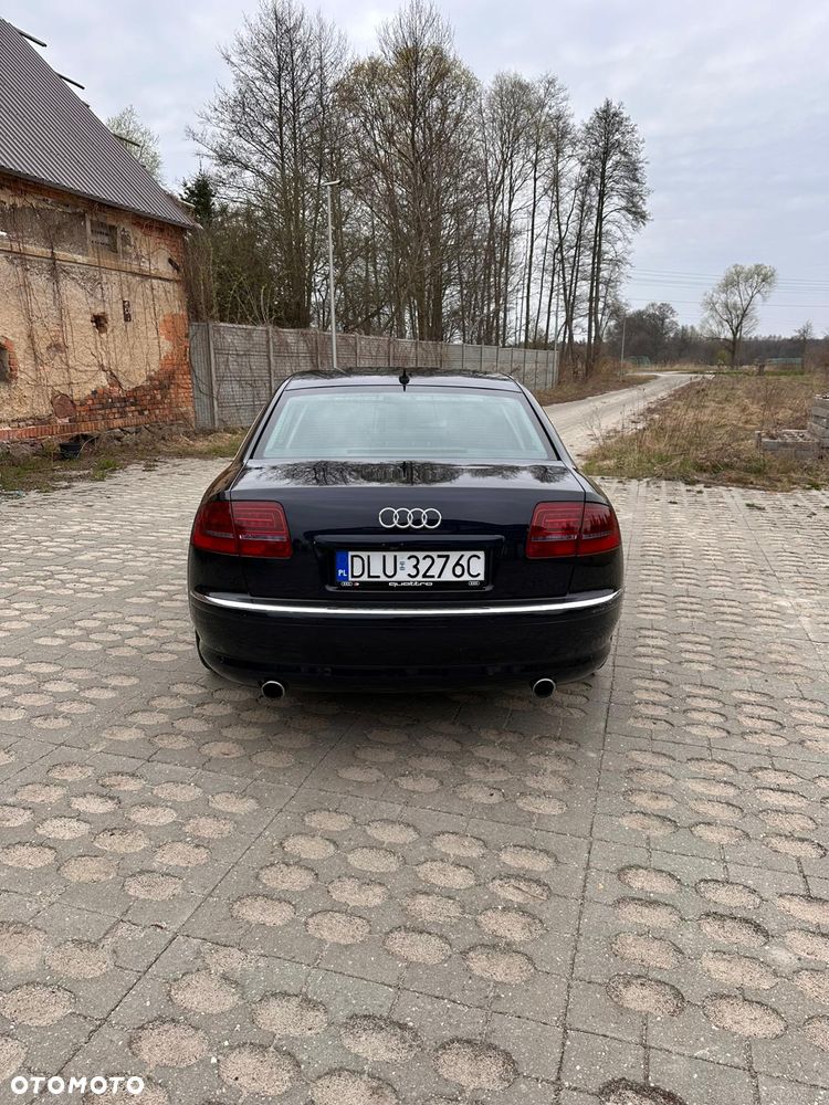 Audi A8 4.2 Quattro - 7