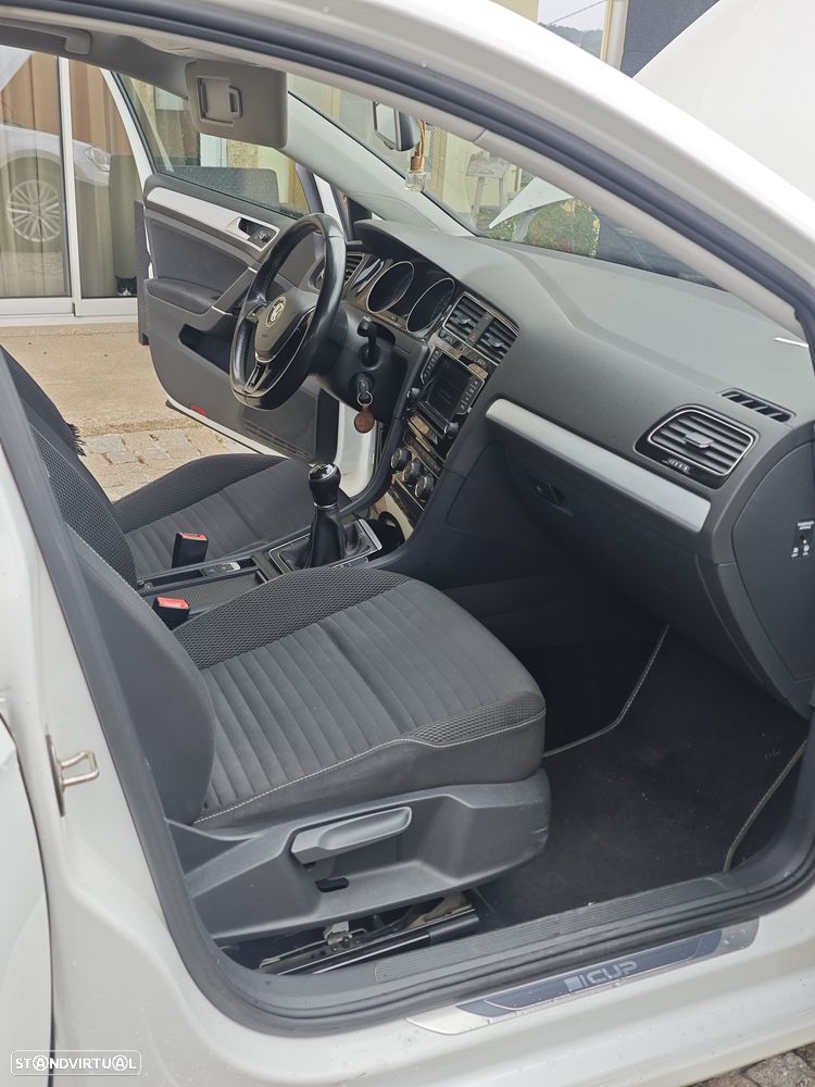 VW Golf 1.6 TDI BlueMotion Cup - 13
