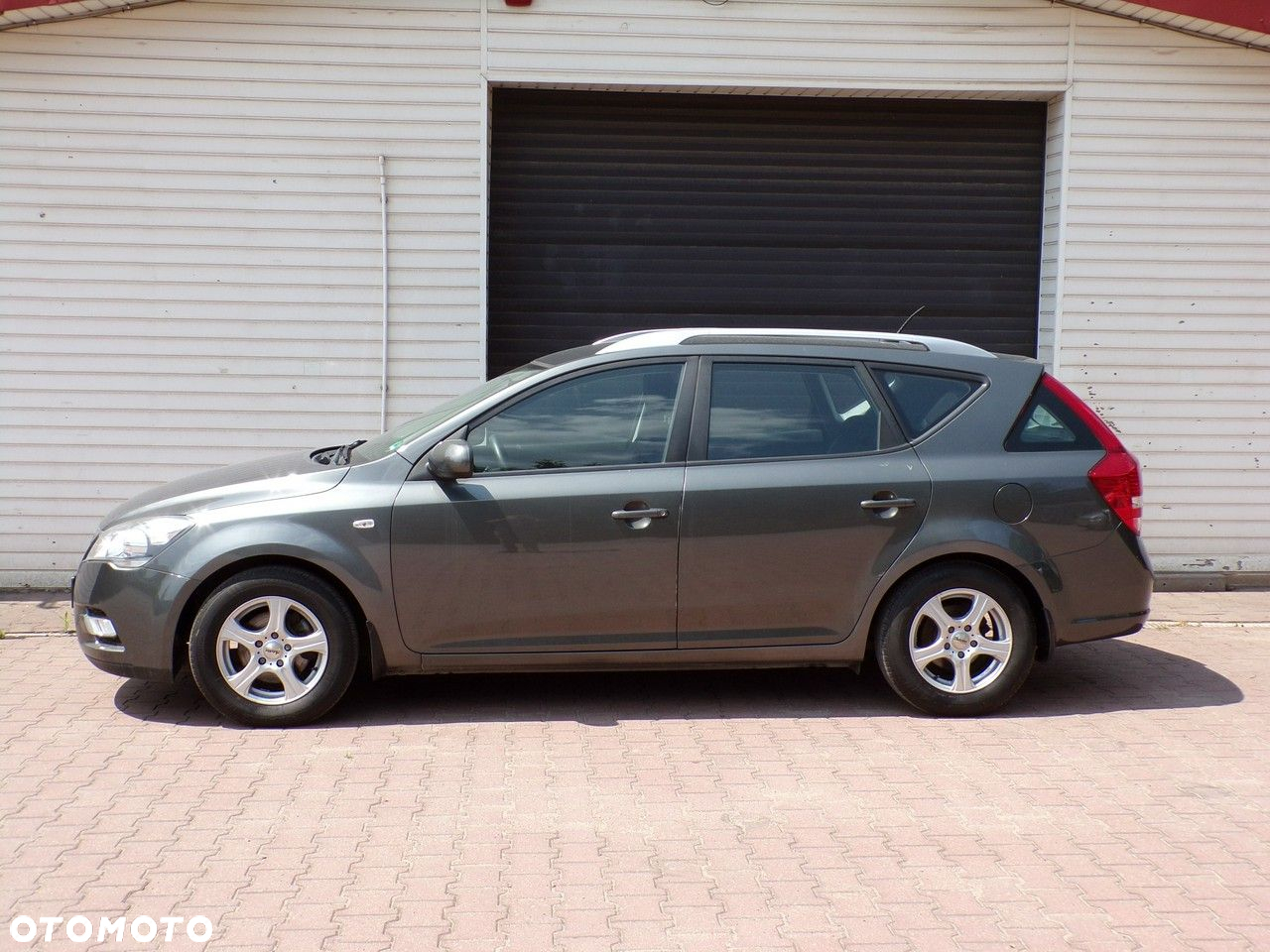 Kia Ceed - 9