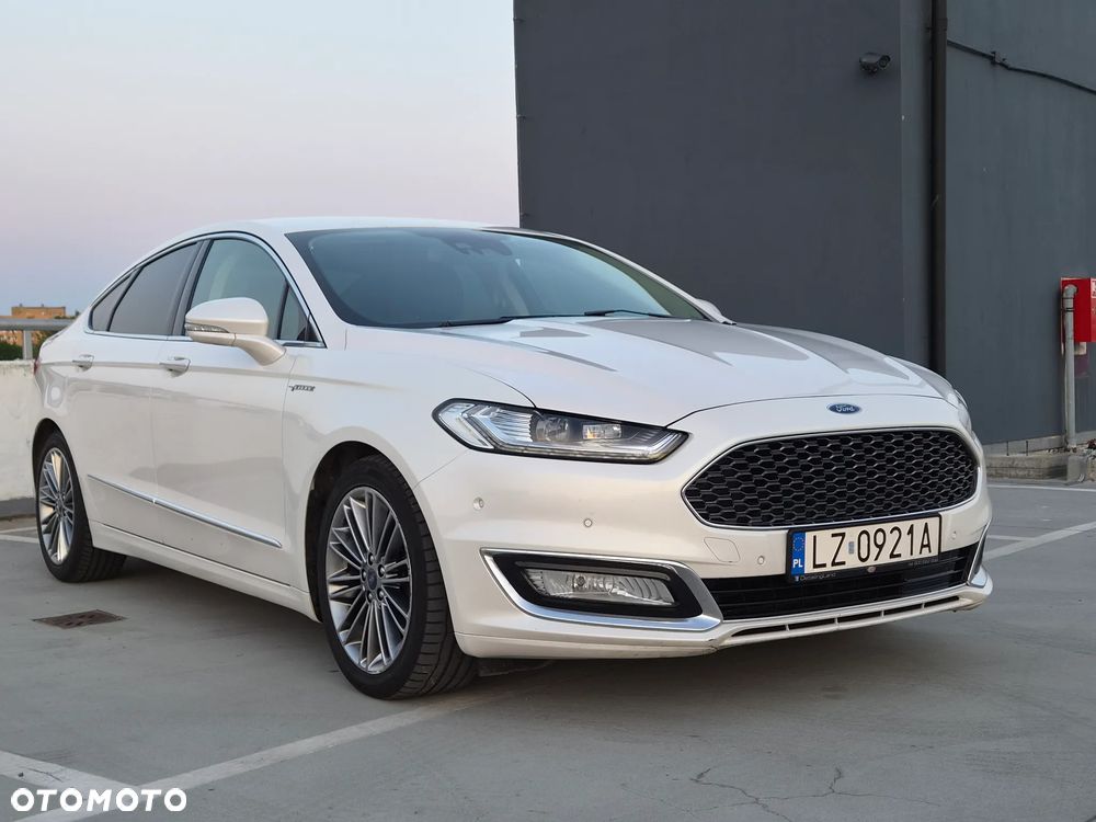 Ford Mondeo Vignale 2.0 EcoBoost - 14