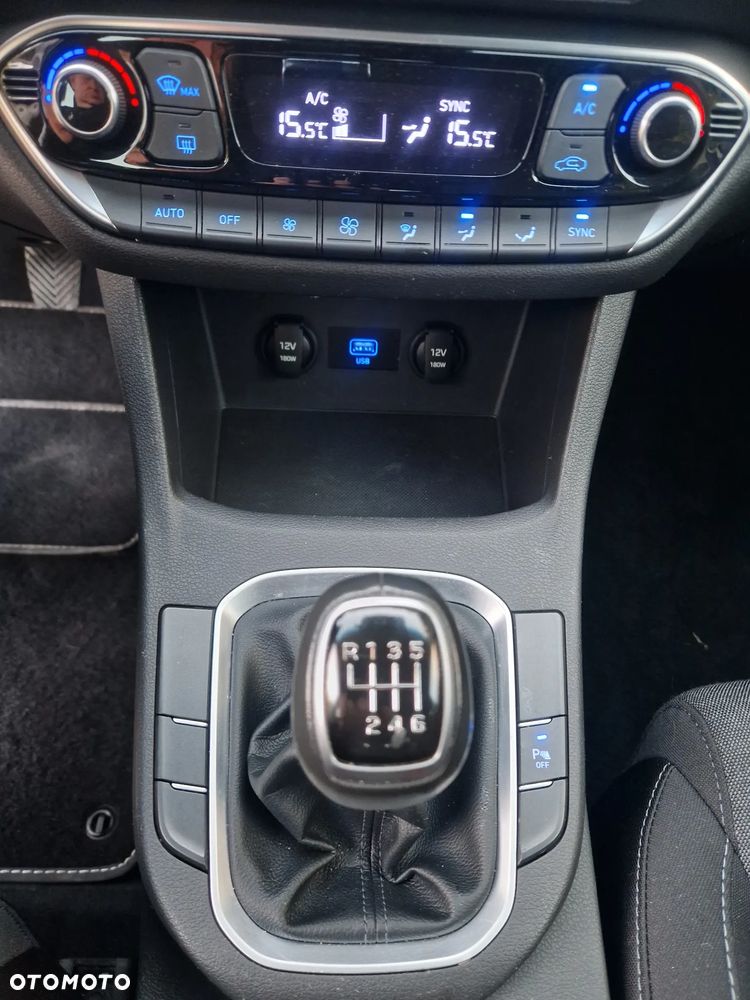 Hyundai i30 - 22