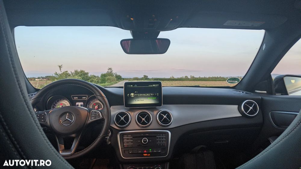 Mercedes-Benz CLA 200 - 4