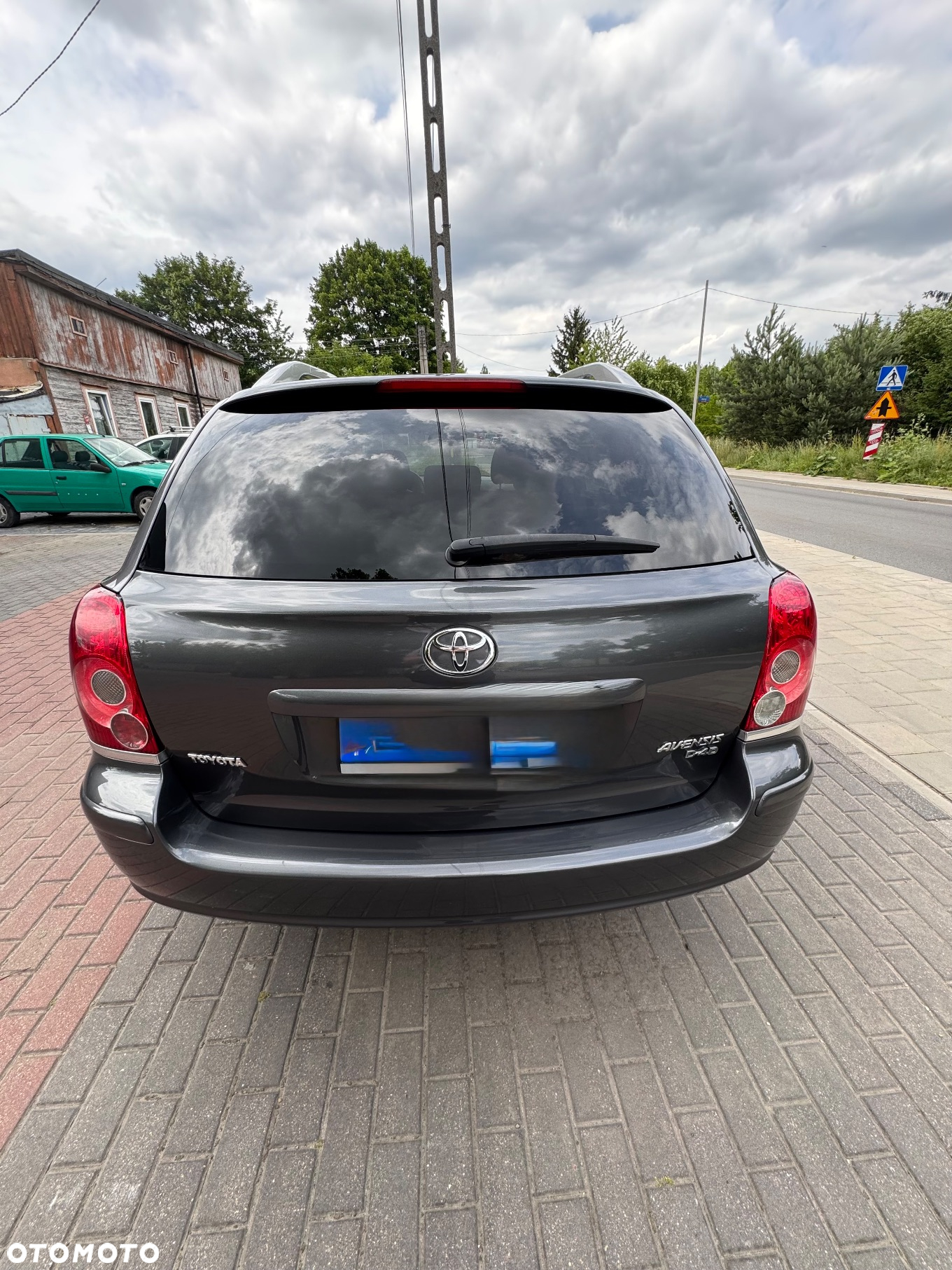 Toyota Avensis - 3