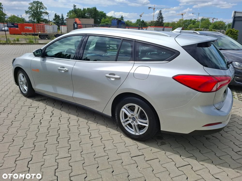 Ford Focus 1.0 EcoBoost Trend Edition - 3