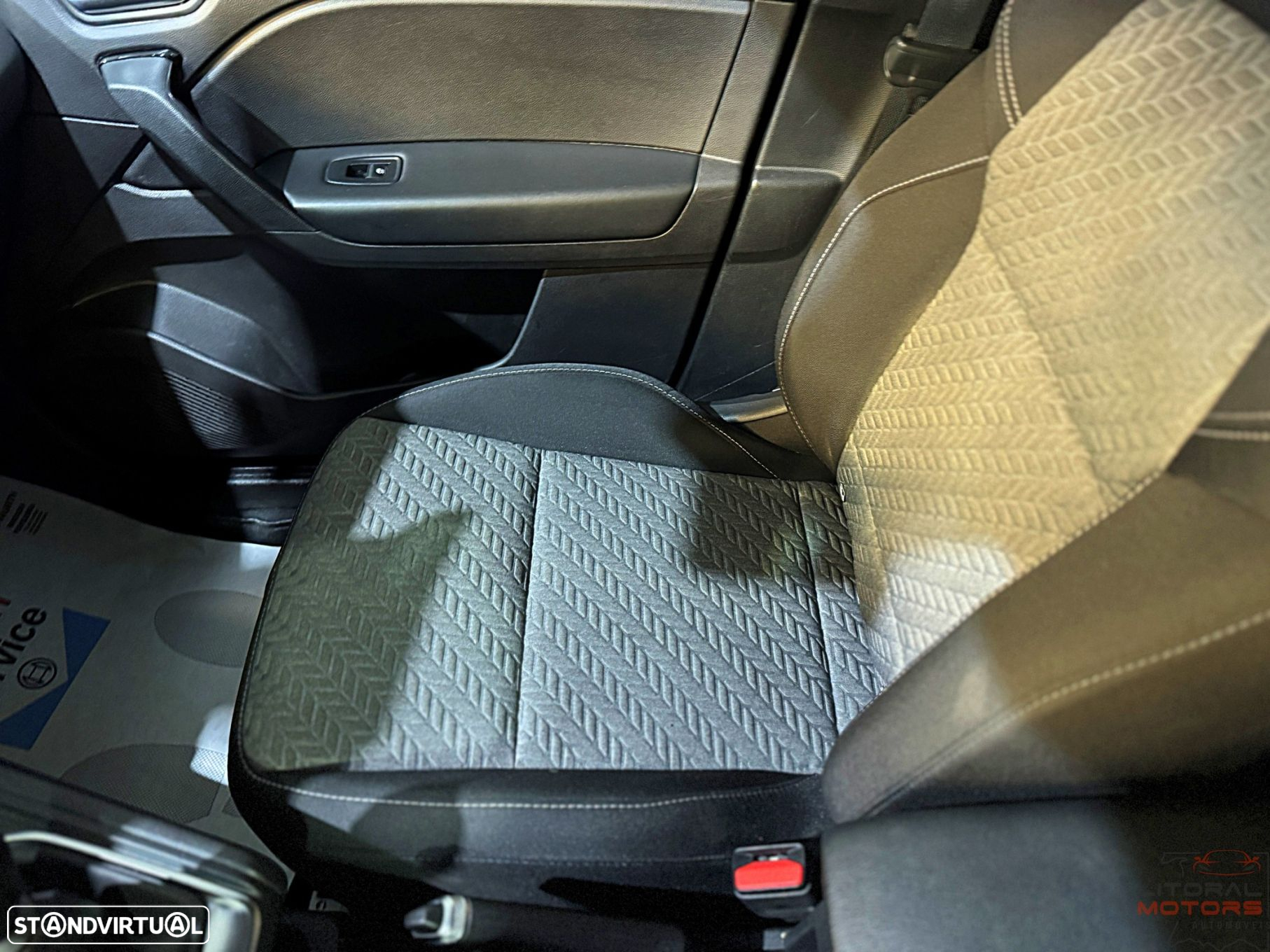 Renault Captur 1.0 TCe Exclusive - 20