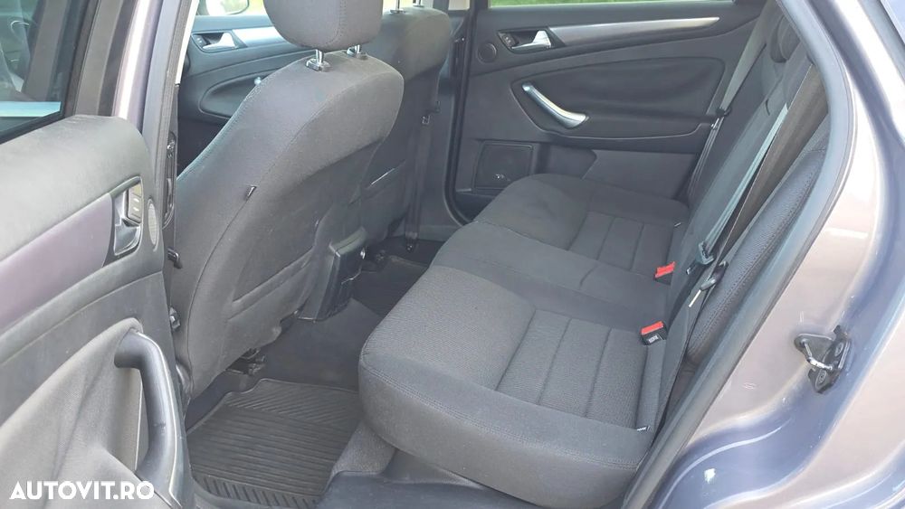 Ford Mondeo 2.0 TDCI Titanium - 12