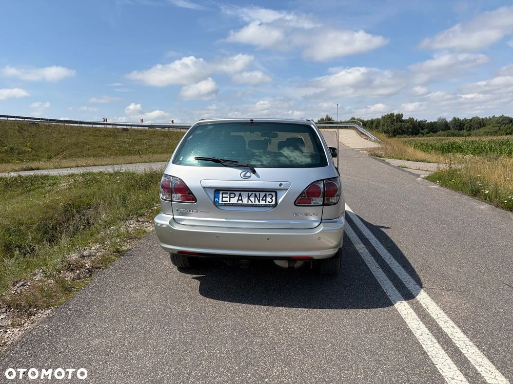 Lexus RX - 6