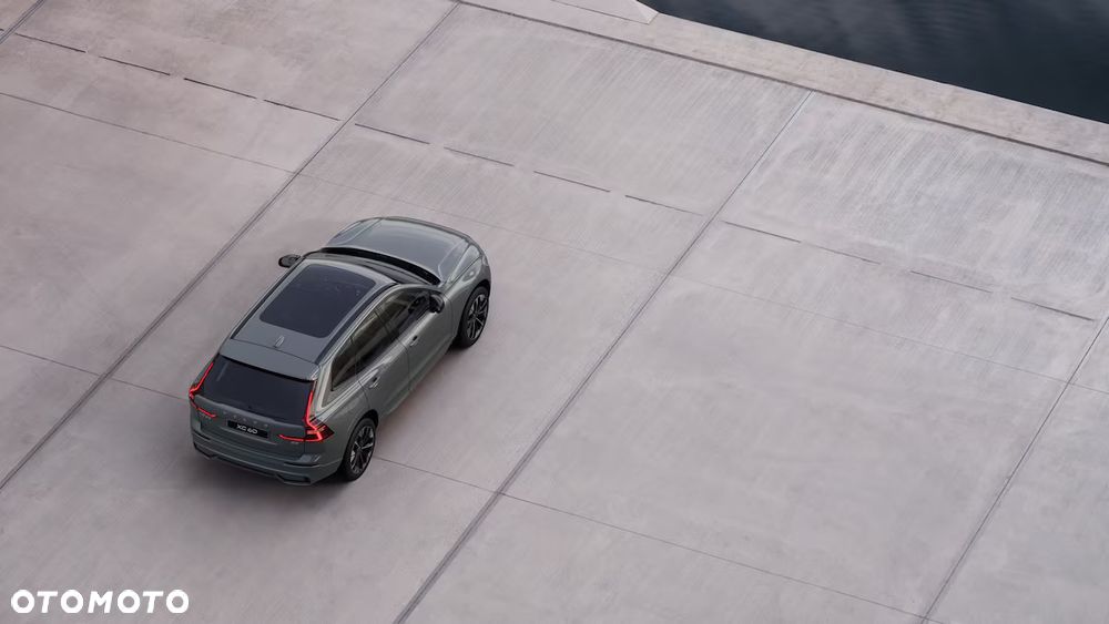 Volvo XC 60 B5 B AWD Ultra Dark - 2