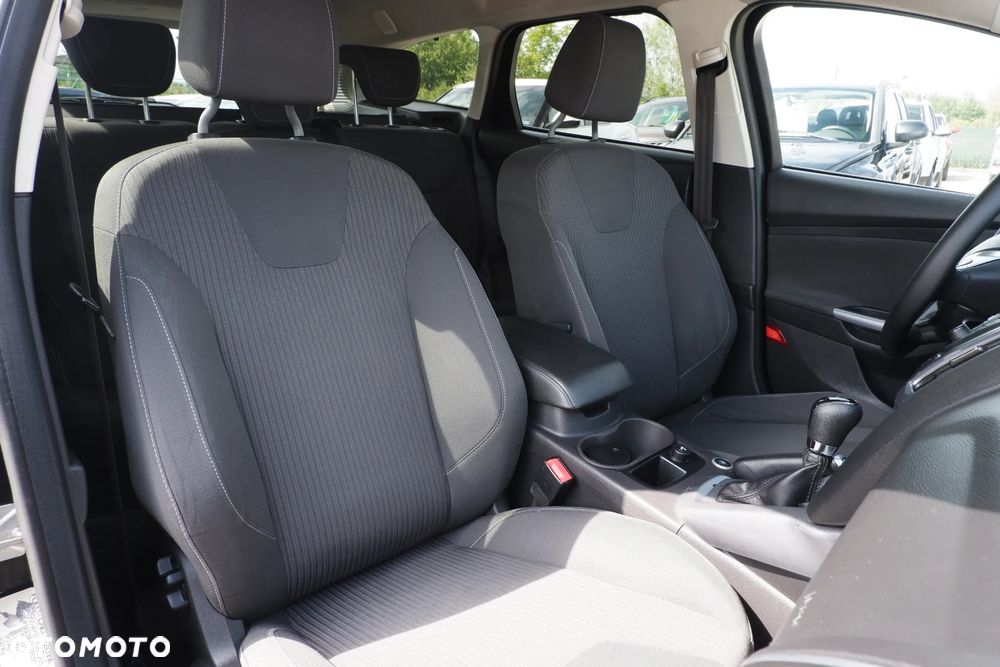 Ford Focus 1.6 Trend Sport - 9