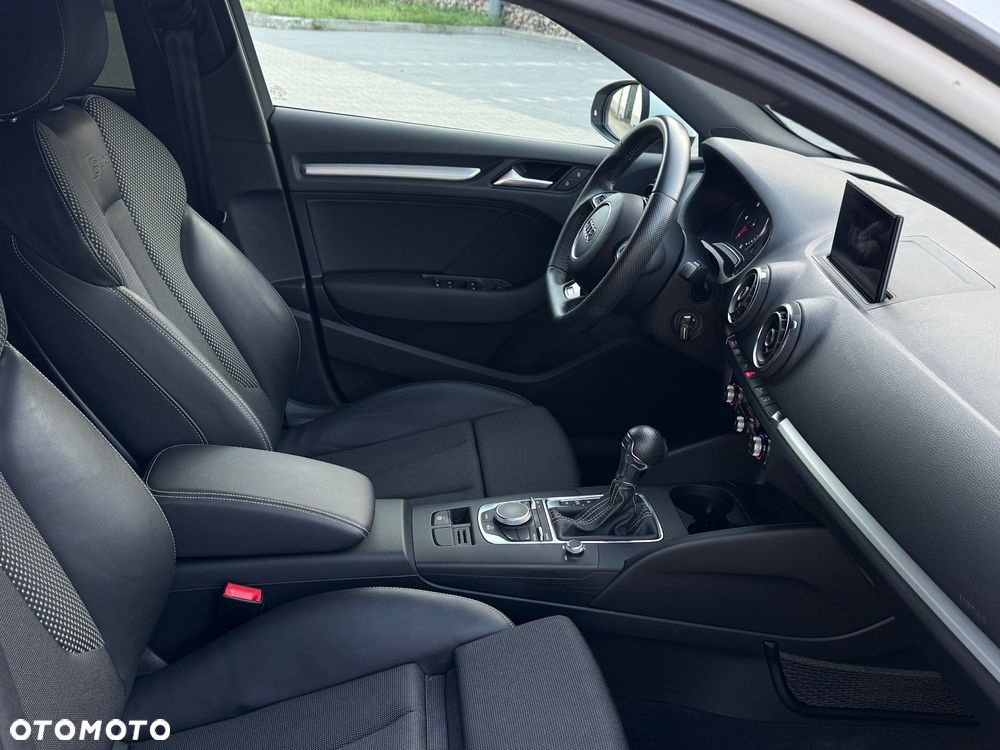 Audi A3 Sportback 2.0 TDI S tronic S line Sportpaket - 15