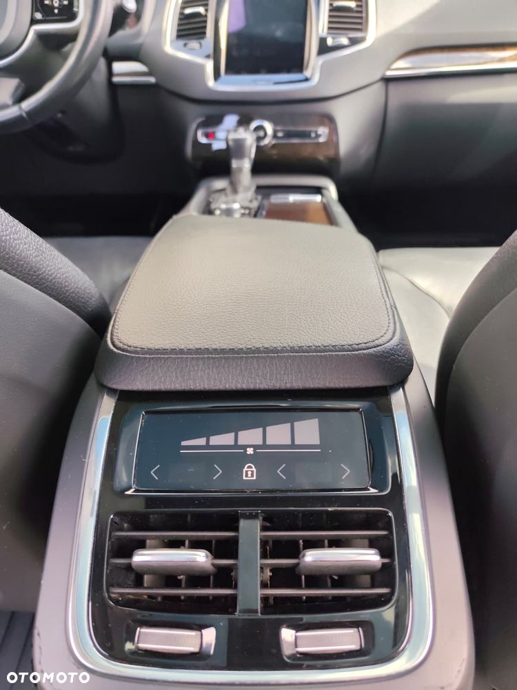 Volvo XC 90 T6 AWD Momentum 7os - 20