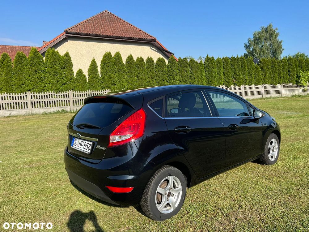 Ford Fiesta 1.25 Titanium EU5 - 4
