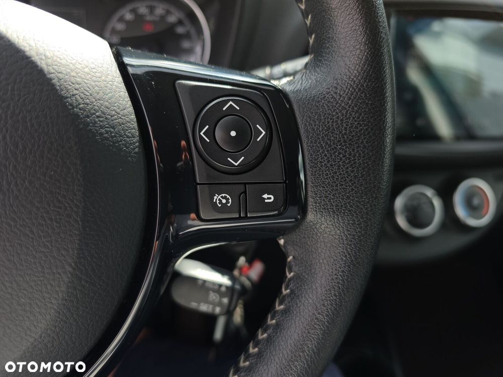 Toyota Yaris - 20