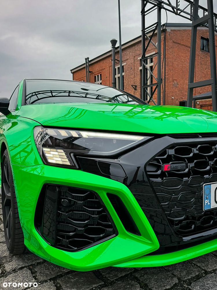 Audi RS3 Limousine - 11