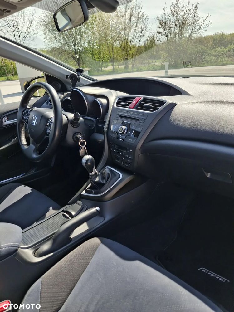 Honda Civic 1.8 i-VTEC Sport - 8