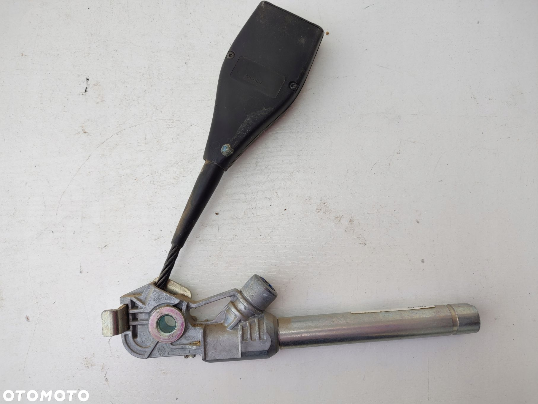 Napinacz pasa prawy przód pasażera RENAULT KANGOO II EUROPA 8200448864 - 2