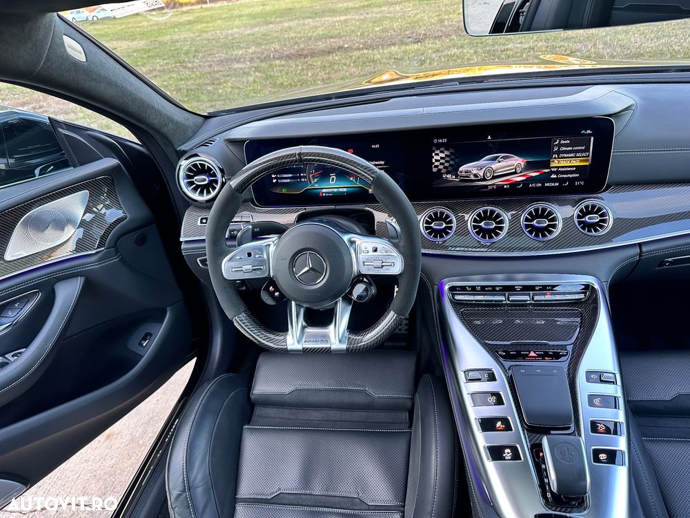 Mercedes-Benz AMG GT-S 63 4MATIC+ - 9