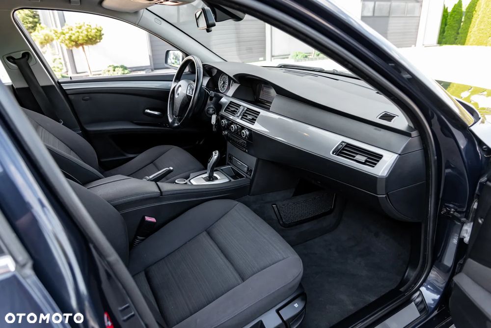 BMW Seria 5 525d xDrive Edition Exclusive - 21