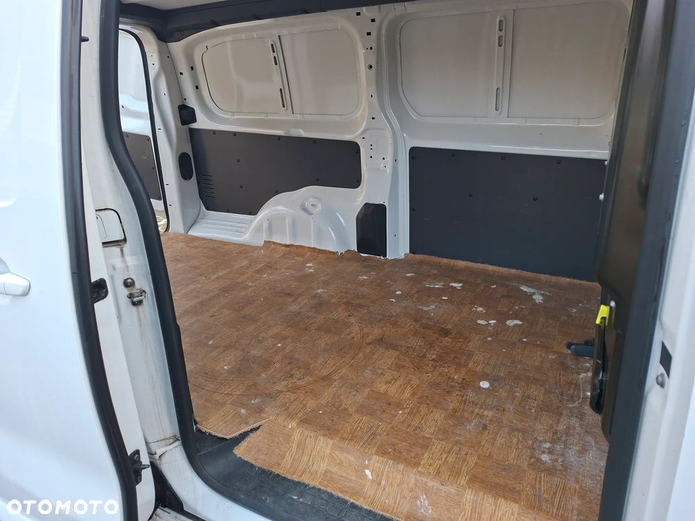 Opel Vivaro - 5