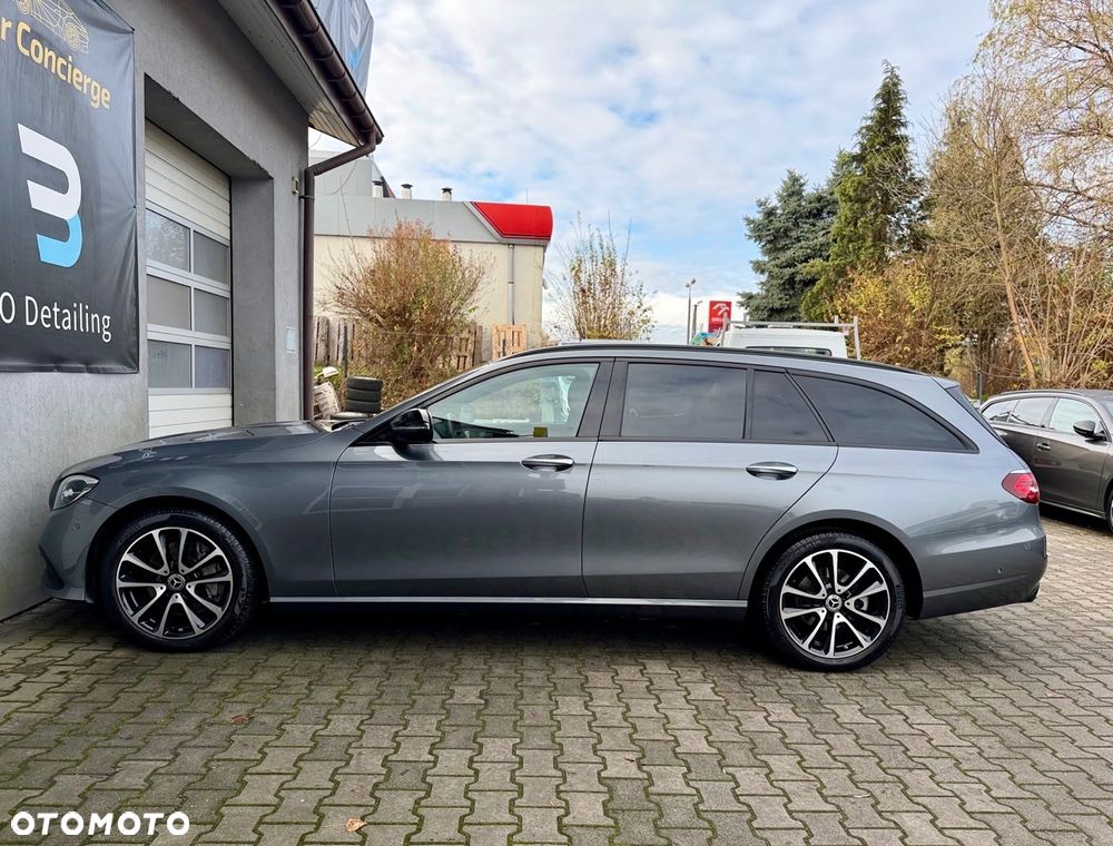 Mercedes-Benz Klasa E 220 d 4Matic 9G-TRONIC Exclusive - 10