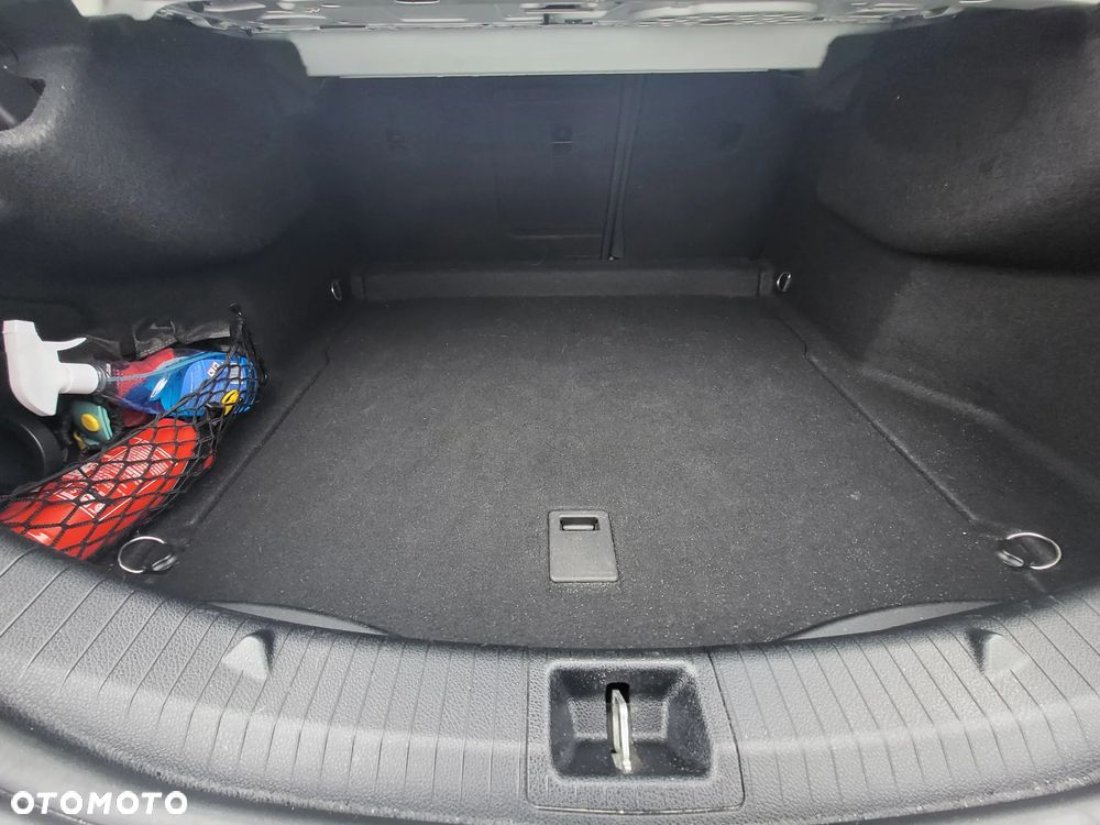 Mercedes-Benz CLA 220 4-Matic AMG Line - 30