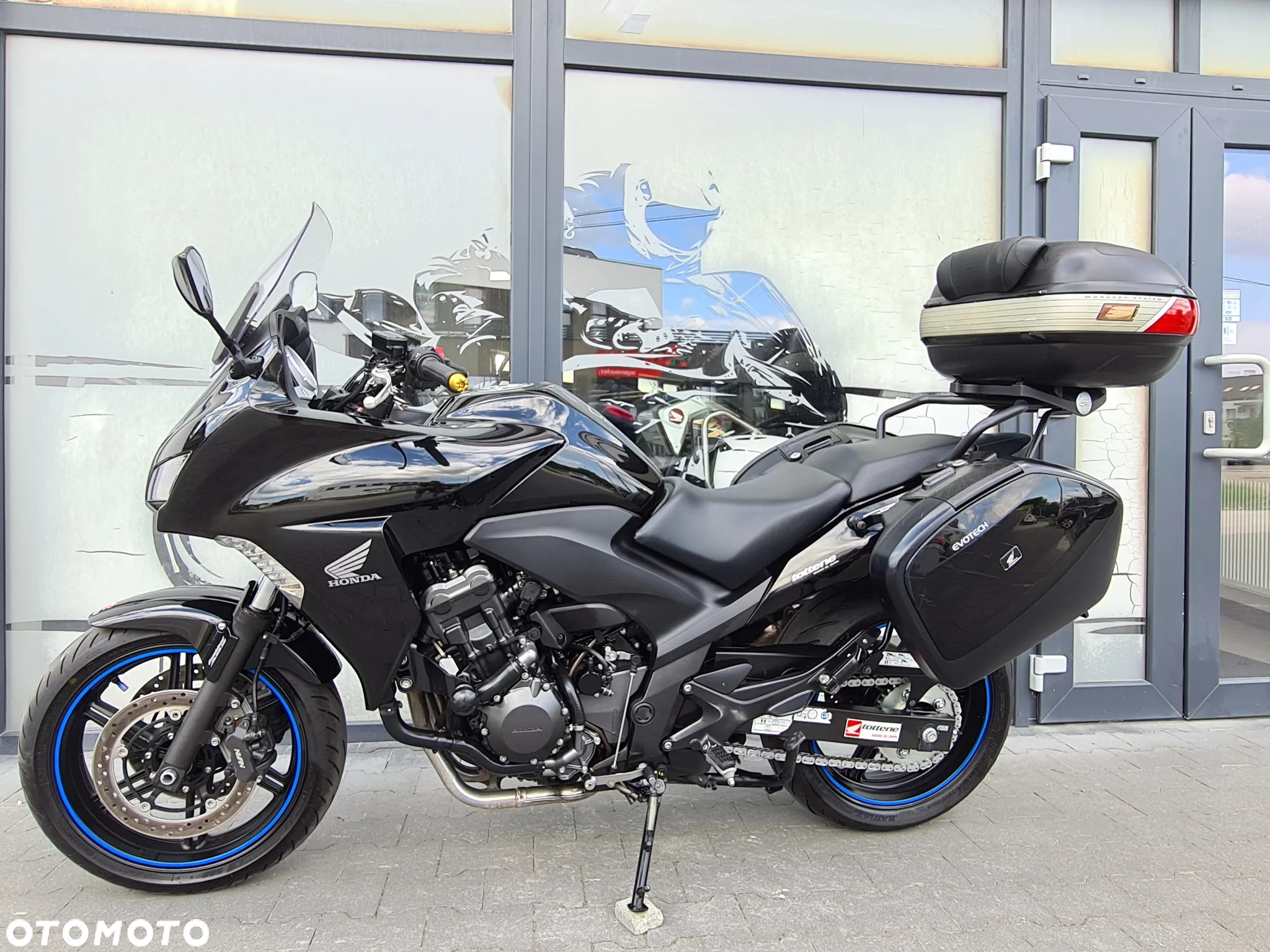 Honda CBF - 2