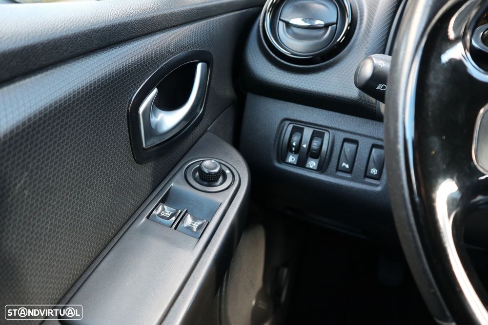 Renault Clio 1.5 dCi Dynamique S - 14