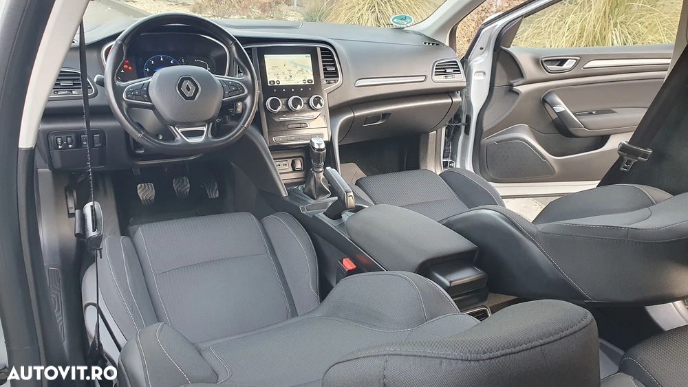 Renault Megane - 24