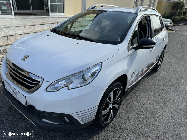 Peugeot 2008 1.2 PureTech Crossway