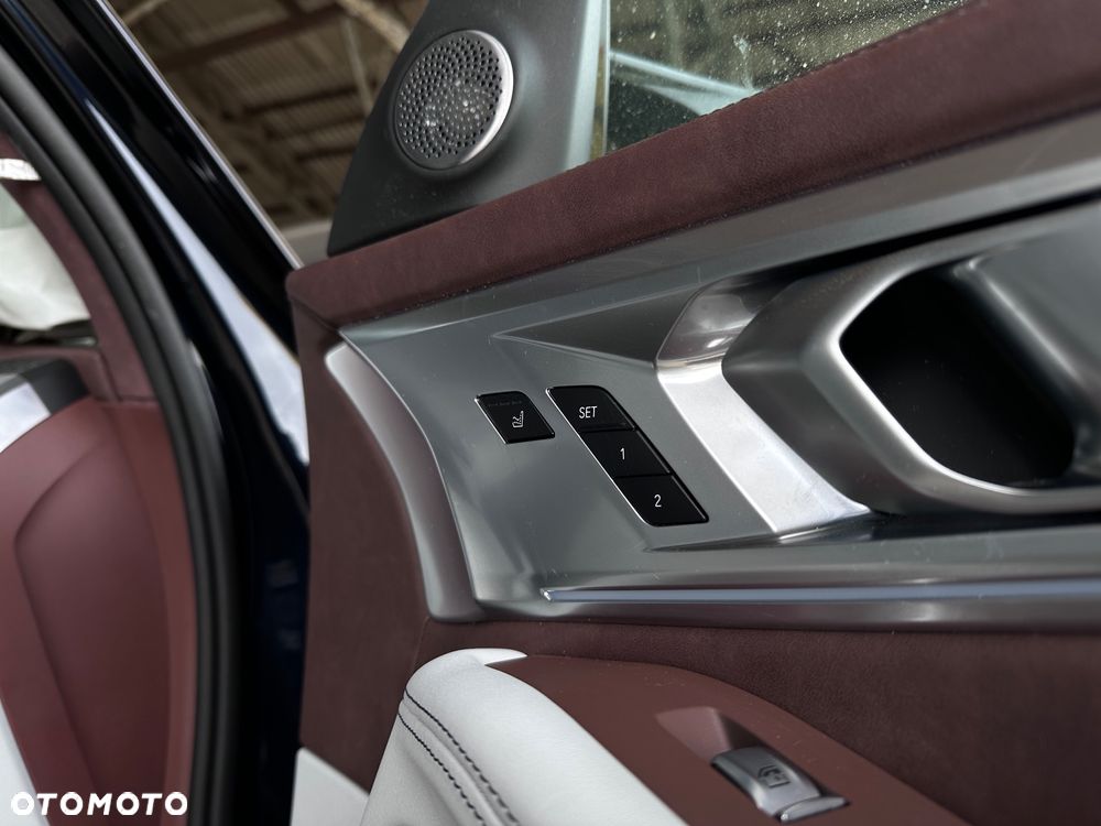 BMW XM PHEV sport - 18