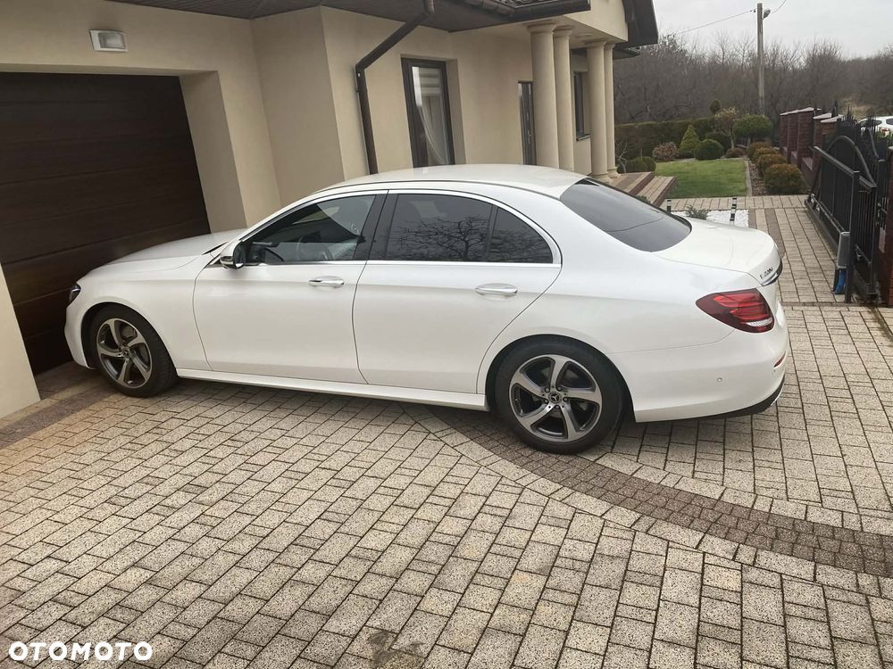 Mercedes-Benz Klasa E 220 d 9G-TRONIC - 1
