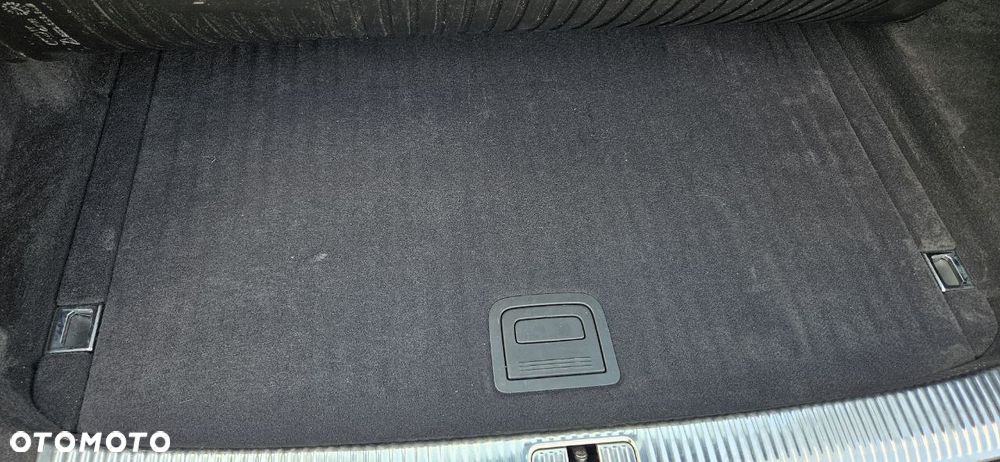 Audi A4 Avant - 32