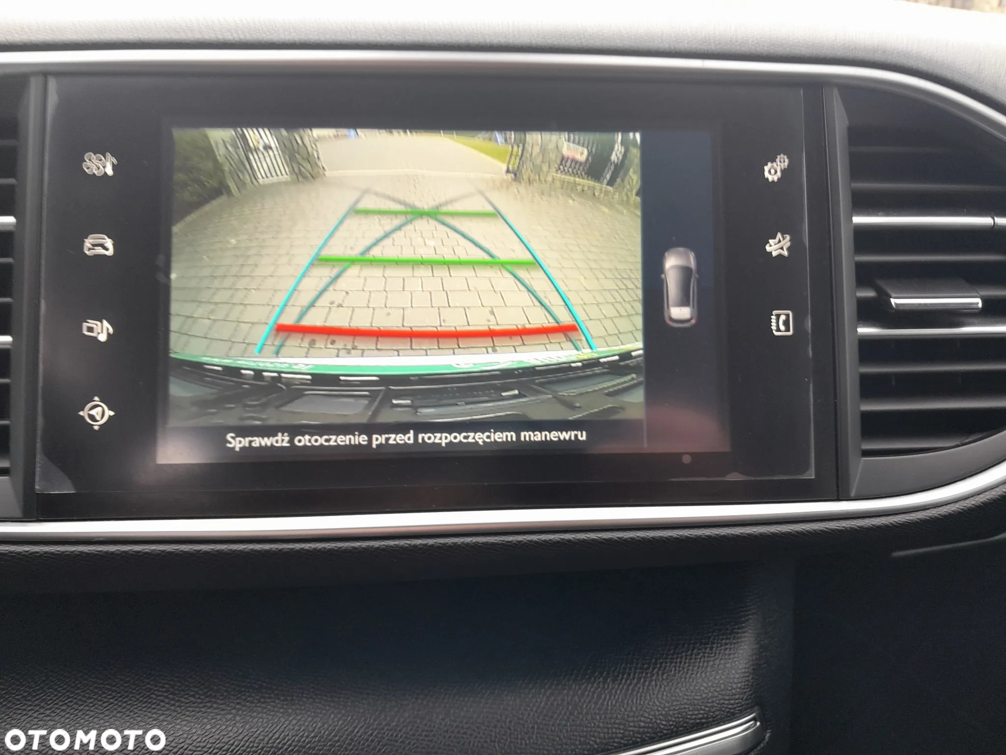 Peugeot 308 1.6 BlueHDi Style S&S - 27